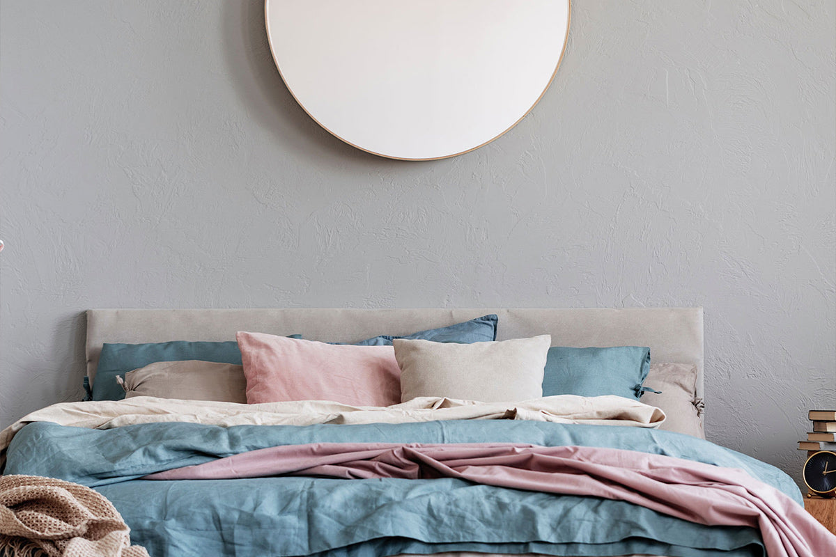 Specchi in camera da letto: idee di design per ampliare e illuminare lo spazio